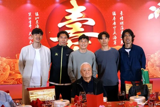 ✨【发财入口 6108.vip】✨点击HJC黄金城进入了解详情.图片展示